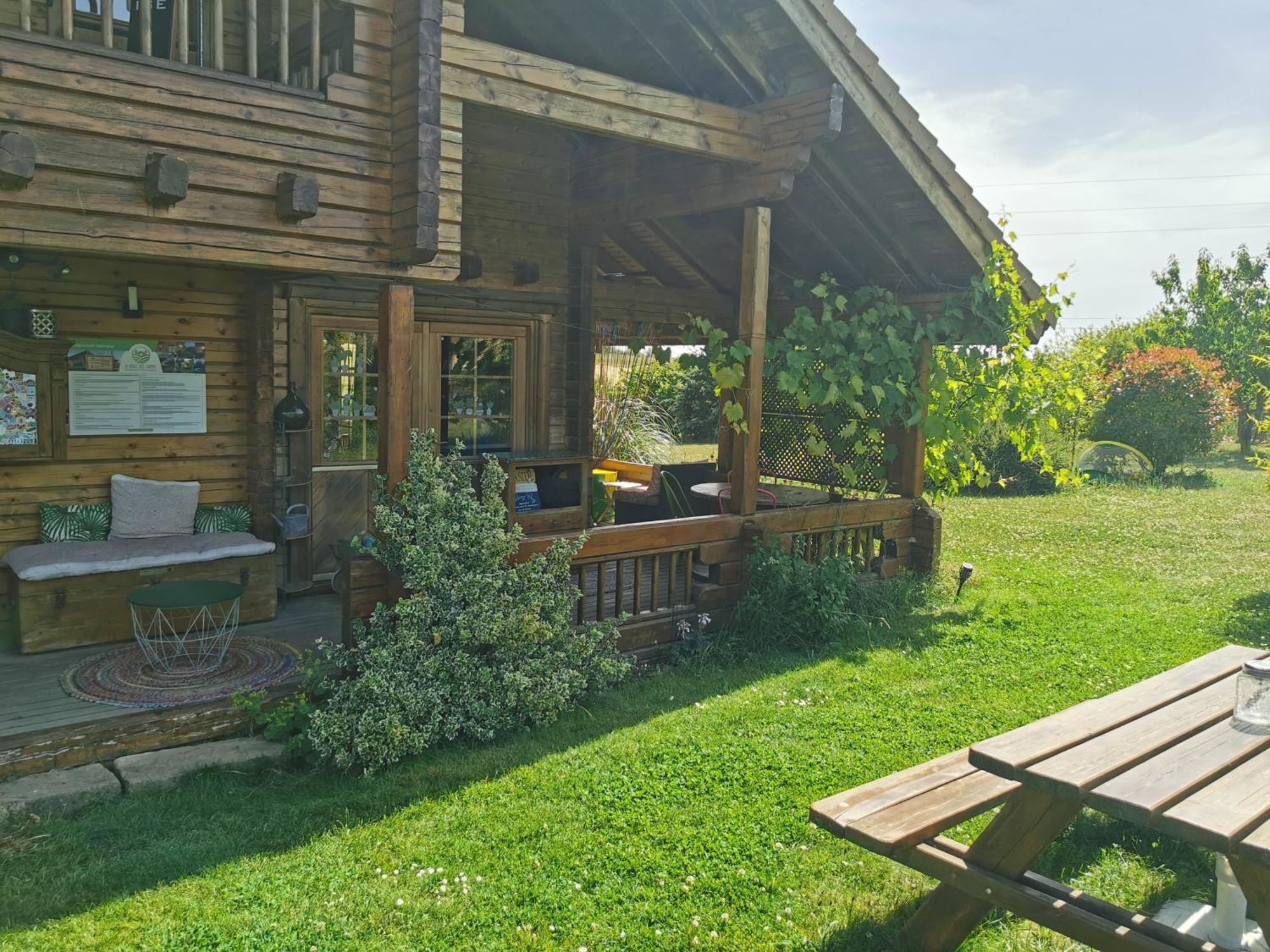 La Bulle Des Champs Bed & Breakfast Champmotteux Eksteriør bilde