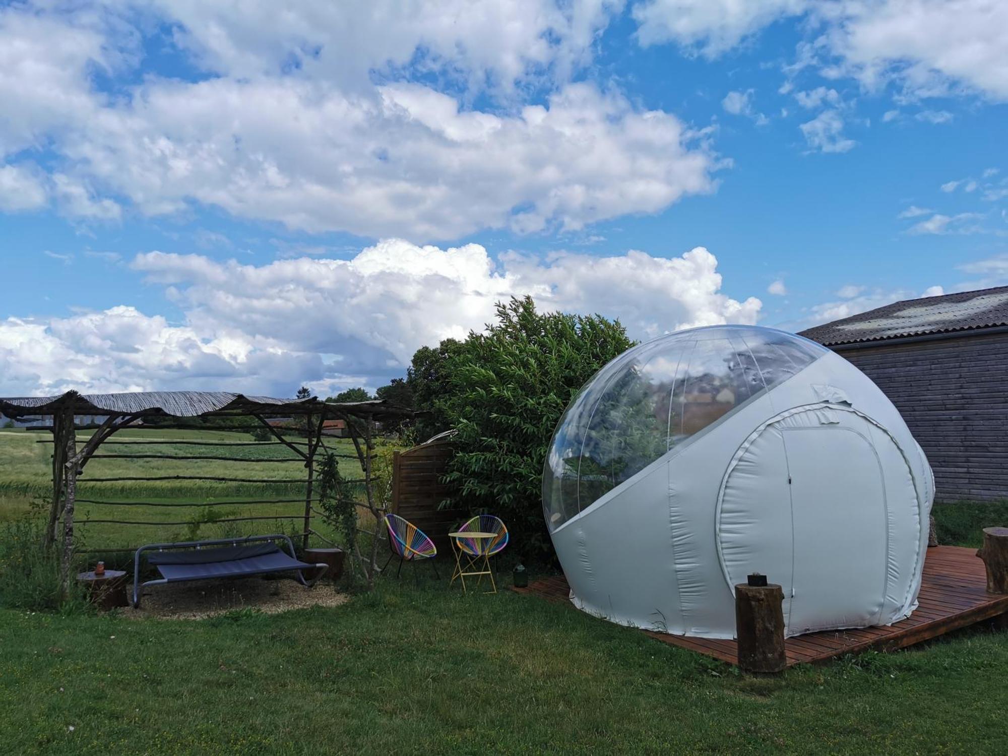 La Bulle Des Champs Bed & Breakfast Champmotteux Rom bilde